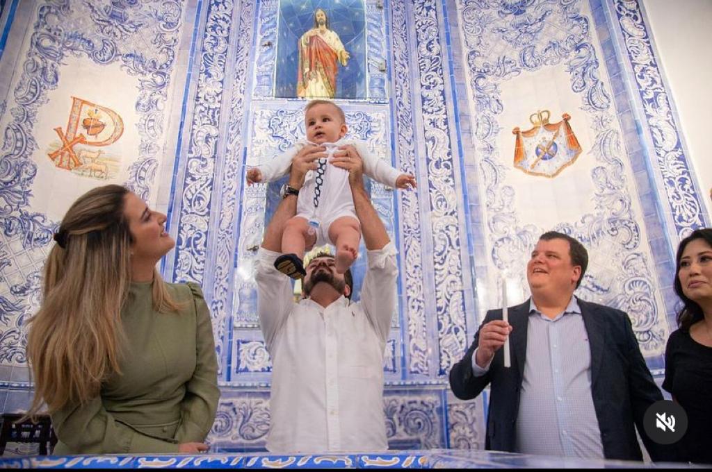 Batizado batizado-infantil amor-e-fe batizado-igreja-catolica ensaio-de-batizado foto-de-batizado